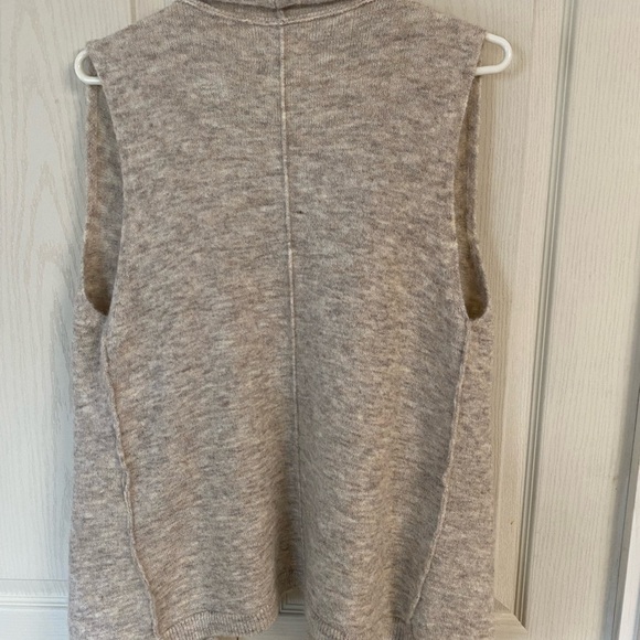 Aritzia Wilfred Free Fei Fei Alpaca BlendFringe Trim Sweater Vest - Picture 13 of 15